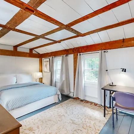 Cooper Hill Hideout Villa